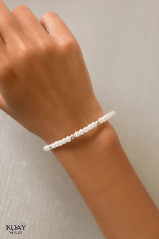 affordable bangles for women-Pearls Bracelet (02)